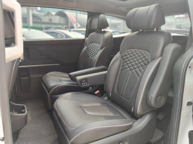 【全場認證五大保固】認證車 VIP-B版 僅跑2萬9 四座電動椅 CarPlay 全景 盲點 環景 電尾門 一手車原鈑件  第13張相片