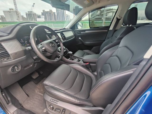 【全場認證原廠保固至2029年】認證車  整備中1.5七人座360環景 CarPlay 一手車原鈑件 原廠保養  第6張相片