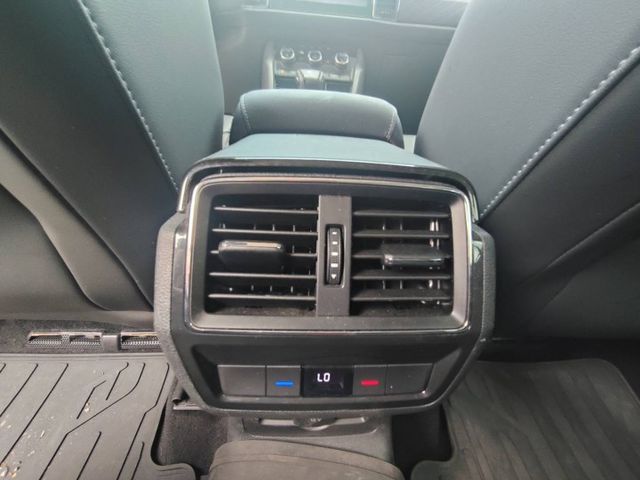 【全場認證原廠保固至2029年】認證車  整備中1.5七人座360環景 CarPlay 一手車原鈑件 原廠保養  第11張相片