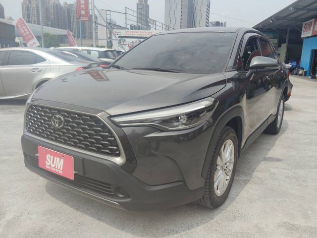 【全場認證五大保固】認證車 尊絕版 盲點偵測 LED頭燈 僅跑3萬7 CarPlay 免鑰匙 摸門 一手車庫車 原鈑件  第3張相片