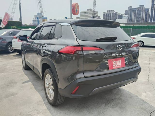 【全場認證五大保固】認證車 尊絕版 盲點偵測 LED頭燈 僅跑3萬7 CarPlay 免鑰匙 摸門 一手車庫車 原鈑件  第14張相片