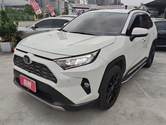 【五大保證五大保固】認證車 旗艦版 Acc CarPlay盲點 環景雙電熱椅 腳踢尾門 車側踏板 一手車 原鈑件原廠保養  第3張相片