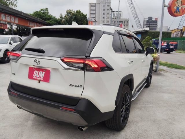 【五大保證五大保固】認證車 旗艦版 Acc CarPlay盲點 環景雙電熱椅 腳踢尾門 車側踏板 一手車 原鈑件原廠保養  第14張相片