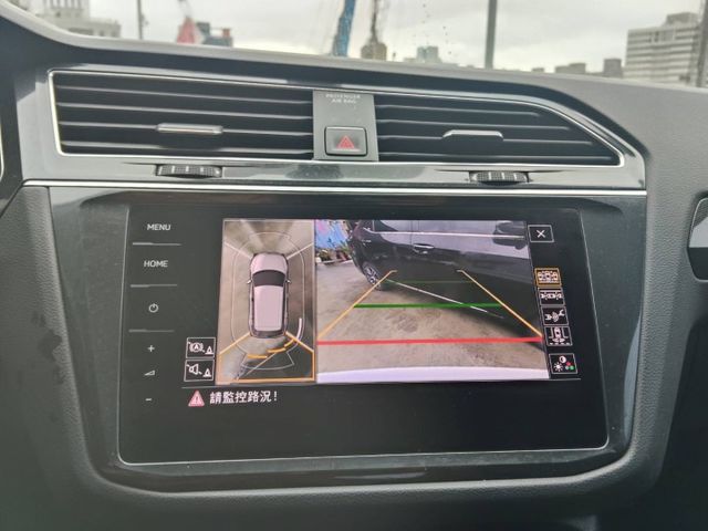 【全場認證五大保證】認證車 330TSI 4WD電動記憶座Acc CarPlay盲點360環景 腳踢尾門一手車原鈑件  第7張相片
