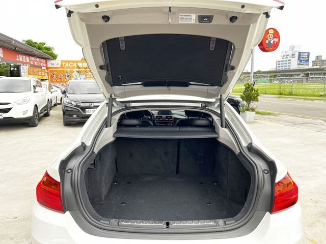 【全場認證五大保證】認證車 16領牌 總代理 F36 GC 駕駛記憶雙電動椅 電尾門 無待修 車庫車 一手車原版件  第15張相片