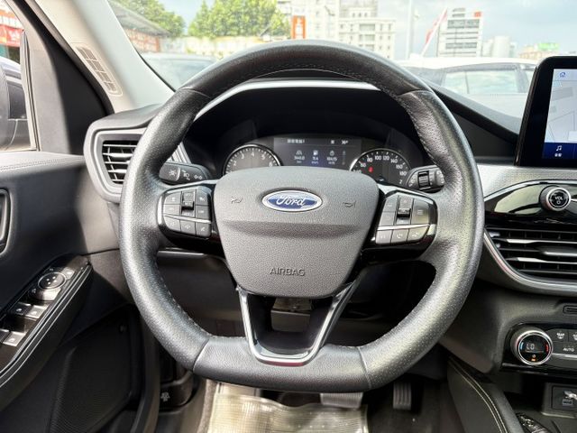 【全場認證五大保固】認證車 1.5旗艦版 全景天窗 Acc 盲點 CarPlay BO音響 腳踢電尾門 一手車原鈑件  第5張相片