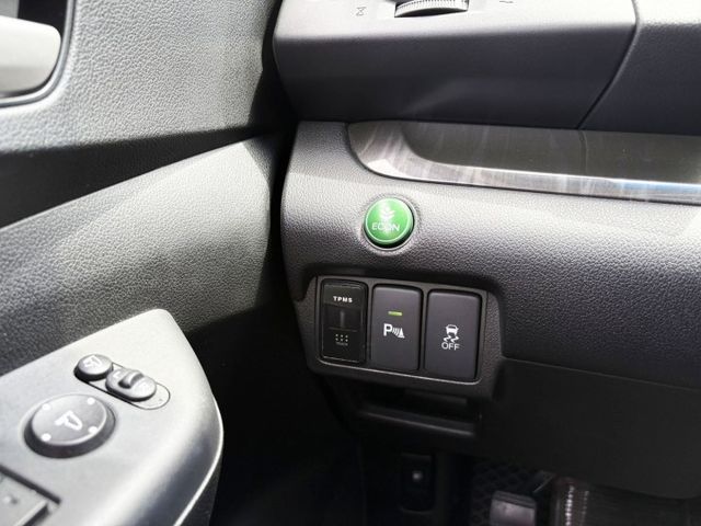 【全場認證五大保固】認證車 旗艦版2.4 VTI-S 僅跑11萬 車況超優 4安囊 HUD 換檔快撥 天窗 一手車原鈑件  第8張相片