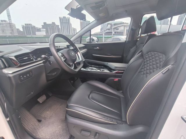 【全場認證五大保固】認證車 VIP-B版 僅跑2萬9 四座電動椅 CarPlay 全景 盲點 環景 電尾門 一手車原鈑件  第8張相片