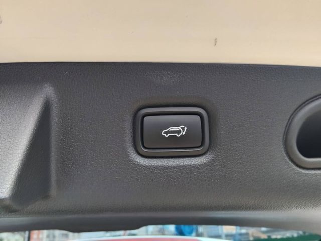 【全場認證五大保固】認證車 VIP-B版 僅跑2萬9 四座電動椅 CarPlay 全景 盲點 環景 電尾門 一手車原鈑件  第12張相片