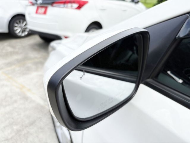 【全場認證五大保固】認證車 升級頂級配備 盲點偵測 LED頭燈 抬頭顯示 影音 一手車原鈑件  第7張相片