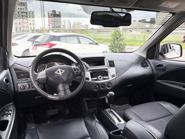 【全場認證五大保固】認證車 低里程 做生意賺大錢的好幫手 自排商用車首選 載客載貨皆宜 鋁圈 中央空調 100%原鈑件  第5張相片