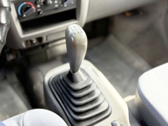 【全場認證五大保證】認證車 保證僅跑11萬 正8人座 無載貨用 最佳商用客貨兩用 一手車自用  第10張相片