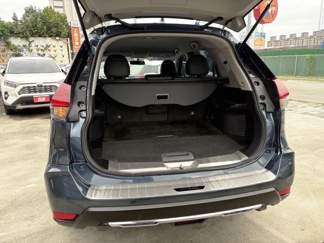 【全場認證五大保固】認證車 安卓CarPlay 保證僅跑4萬 國產超優質代步休旅車 一手車原廠保養  第14張相片
