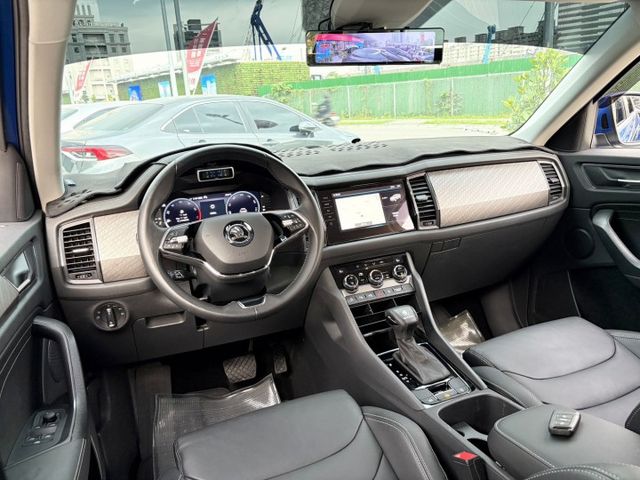 【全場認證原廠保固~2029年】認證車 1.5豪華菁英 Acc 7人座 盲點 環景 CarPlay 一手車原鈑件原廠保養  第4張相片