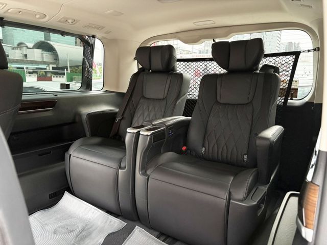 【全場認證原廠保固】認證車 6人旗艦版 雙電滑門 Acc 盲點 CarPlay 僅跑3萬5 一手車原鈑件  第16張相片