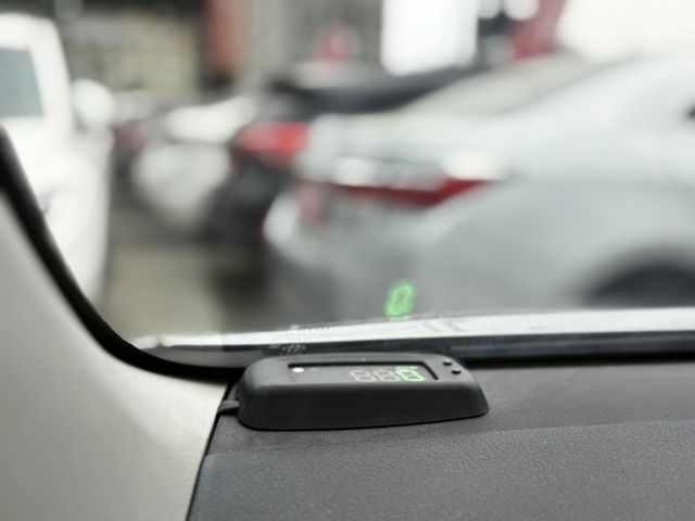 【全場認證五大保證】認證車 保證僅跑8萬多 定速 恆溫 國產最省油 妥善率最高 業務代步首選 一手車原鈑件  第13張相片