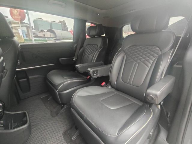 【全場認證五大保固】認證車 VIP-B版 僅跑3萬 四座電動椅 CarPlay 全景 盲點 環景 電尾門 一手車原鈑件  第13張相片