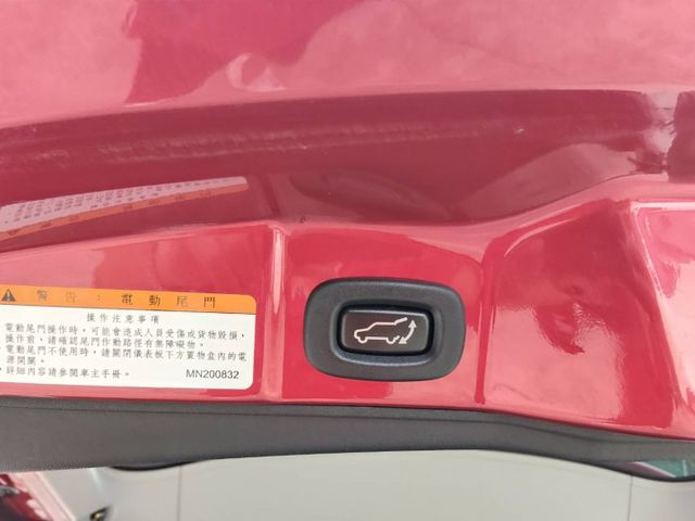 【五大保證五大保固】認證車 輕鬆版 八核安卓影音CarPlay  電尾門 一手女用車 原鈑件  第12張相片