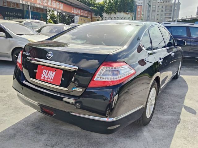 【全場認證五大保固】認證車 高CP值 超舒適 國產大型房車僅跑8萬原廠保養  定速 電動椅 一手車全車原鈑件  第11張相片