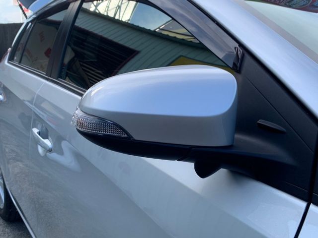 ✔️熱門國產小車✔️後廂置物大空間✔️後座置杯架✔️正 副駕駛座安全氣囊✔️ABS防鎖死  第7張相片