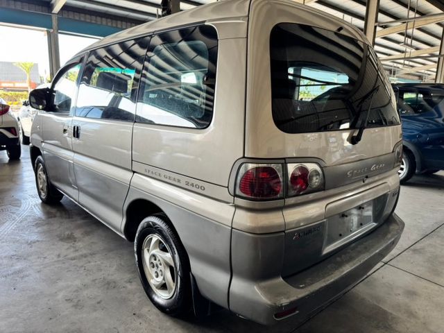 車況良好，空間寬敞，七人座車，動力穩定，維護良好，是實用又耐用的理想選擇！  第2張相片