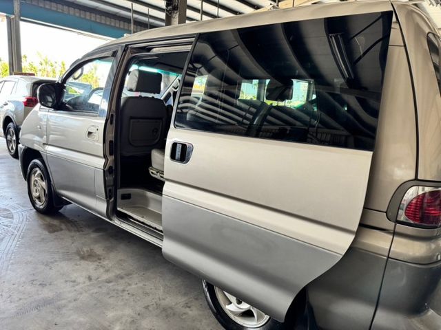 車況良好，空間寬敞，七人座車，動力穩定，維護良好，是實用又耐用的理想選擇！  第3張相片