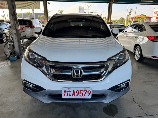 一手車，保養良好，搭載2.4L引擎，動力充沛，空間寬敞，安全配置完善，適合家庭使用，是可靠的中型SUV選擇。  第2張相片
