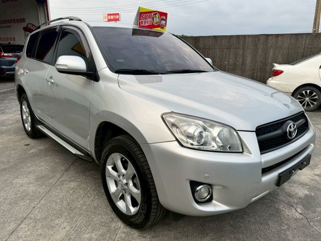 2009 RAV4，兼具實用與舒適，2.4L動力穩定，空間寬敞、視野佳，適合家庭與日常通勤，保值性高。  第3張相片