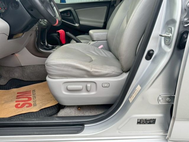 2009 RAV4，兼具實用與舒適，2.4L動力穩定，空間寬敞、視野佳，適合家庭與日常通勤，保值性高。  第10張相片