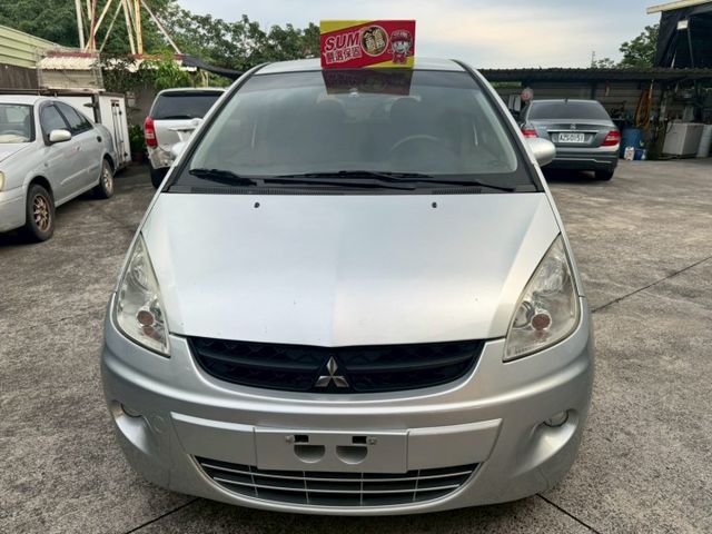 2012年COLT PLUS空間靈巧、安全配備齊全、省油實用，都市小家庭理想首選。  第2張相片