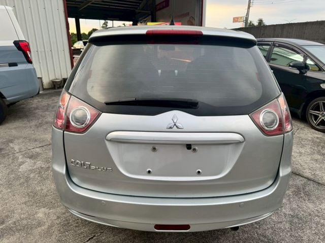 2012年COLT PLUS空間靈巧、安全配備齊全、省油實用，都市小家庭理想首選。  第5張相片