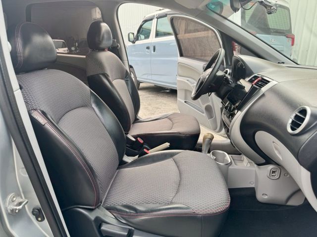 2012年COLT PLUS空間靈巧、安全配備齊全、省油實用，都市小家庭理想首選。  第8張相片