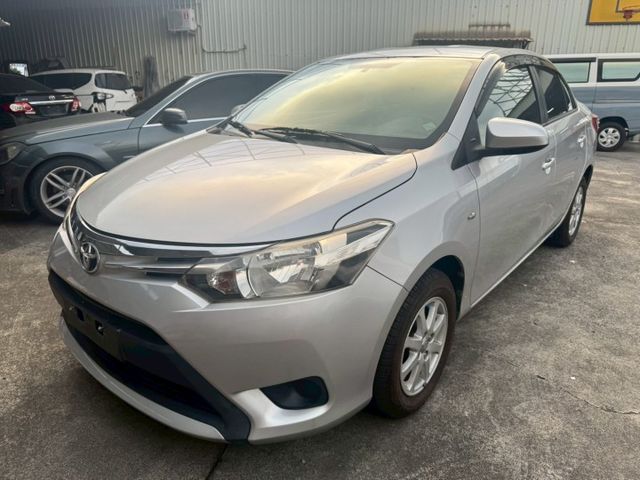 2017年VIOS外型時尚操控靈敏，油耗省心安全配備完整舒適安全駕馭，都會首選。  第1張相片