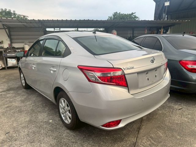 2017年VIOS外型時尚操控靈敏，油耗省心安全配備完整舒適安全駕馭，都會首選。  第3張相片