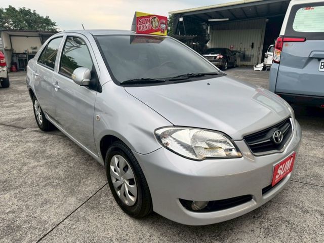 2011年VIOS外型簡約耐看，操控輕巧，省油耐用，維修便宜，妥善率高，代步通勤與新手駕駛的超值首選。  第3張相片