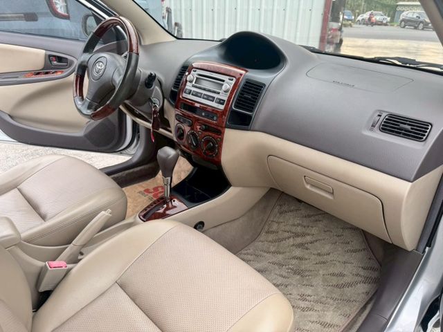 2011年VIOS外型簡約耐看，操控輕巧，省油耐用，維修便宜，妥善率高，代步通勤與新手駕駛的超值首選。  第12張相片