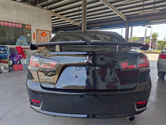 2014年FORTIS外型動感銳利，操控靈活，動力輸出穩定，內裝實用，安全配備齊全，適合年輕族群與日常通勤。  第5張相片