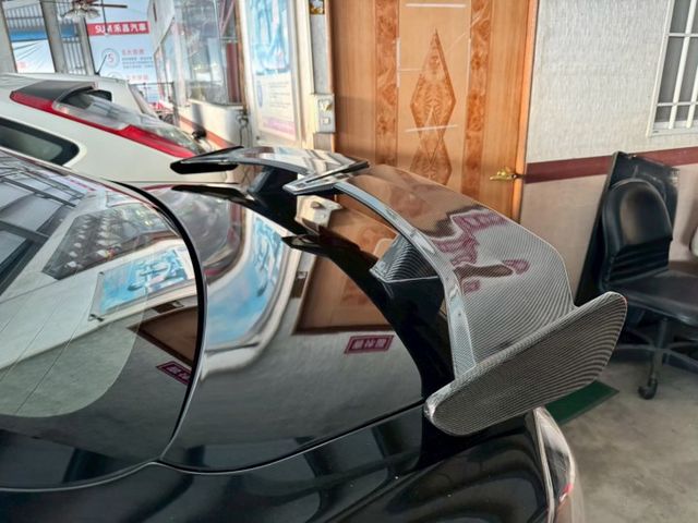 2014年FORTIS外型動感銳利，操控靈活，動力輸出穩定，內裝實用，安全配備齊全，適合年輕族群與日常通勤。  第7張相片