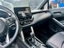 2020年TOYOTA Corolla Cross空間寬敞、油耗佳，配備7氣囊與TSS主動安全，外型時尚，是實用又安心的  第15張縮圖