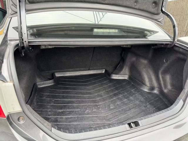 ✔️15 吋鋁合金輪圈✔️定速巡航系統✔️恆溫空調✔️倒車雷達✔️4組音響喇叭✔️雙前座氣囊✔️前霧燈  第7張相片