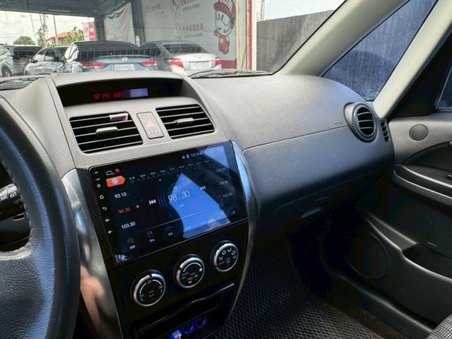 2007年NISSAN SX4，搭載安卓機與導車顯影，操控靈活、省油耐用，安全配備齊全，空間寬敞舒適，家庭代步首選！  第10張相片
