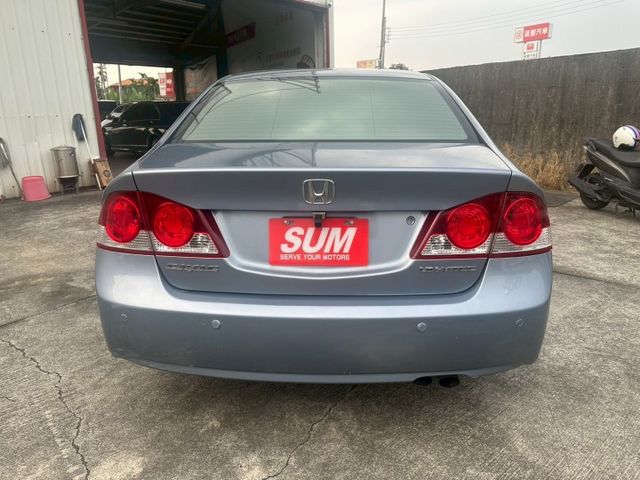 ✔️6只揚聲器  ✔️CD音響主機  ✔️前霧燈  ✔️16吋鋁圈 ✔️前座雙安全氣囊 ✔️前座雙扶手  第6張相片