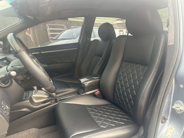 ✔️6只揚聲器  ✔️CD音響主機  ✔️前霧燈  ✔️16吋鋁圈 ✔️前座雙安全氣囊 ✔️前座雙扶手  第10張相片