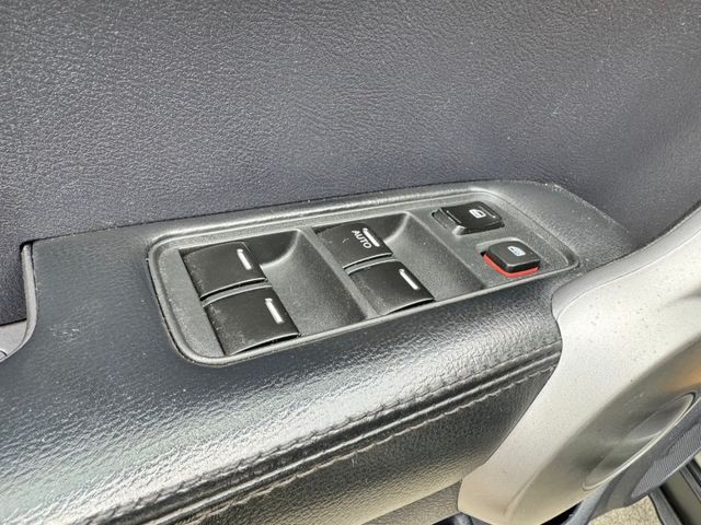 2007年式Honda CR-V，車況良好，搭載穩定動力系統，內裝寬敞舒適，適合家庭使用，保養完善，駕駛體驗優秀，物超所  第16張相片