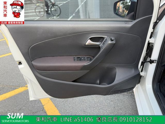 可全貸~小改款POLO~最安全的小車~好開省油~無泡水~無重大事故~  第6張相片