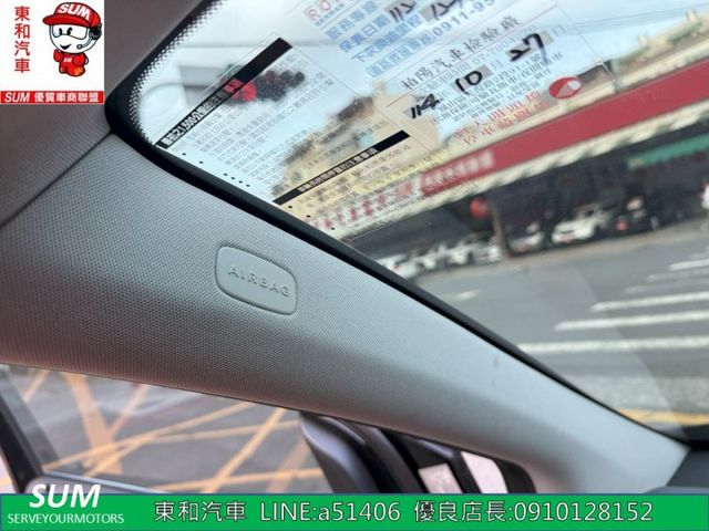 可全貸~B180小改款電動椅~8安~I-KEY~定速~換檔撥片  第9張相片