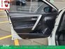 可全貸~Altis 1.8 ~i-Key~定速巡航~防滑~恆溫~8安~倒車~導航~抬頭顯示器~  第8張縮圖