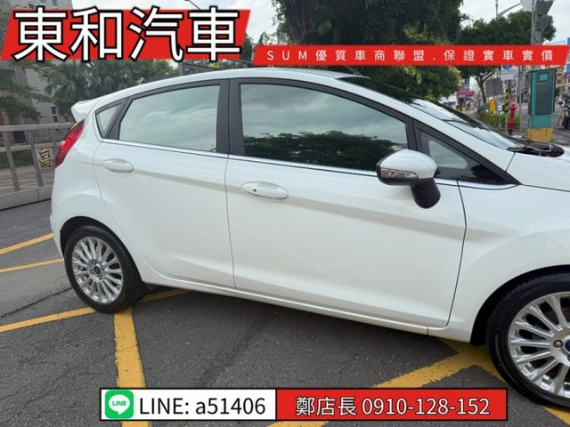 可全貸~五門運動款 ~1.0渦輪省油更省稅~I-KET~六速雙離合器~四安~原版件~只跑6萬6千KM  第4張相片