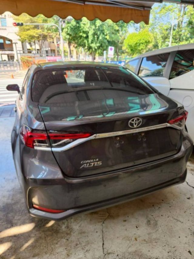 可全貸~1.8VVTI 恆溫 定速 ACC 衛星導航 9安 16吋鋁圈 真皮座椅 倒車顯影  第3張相片