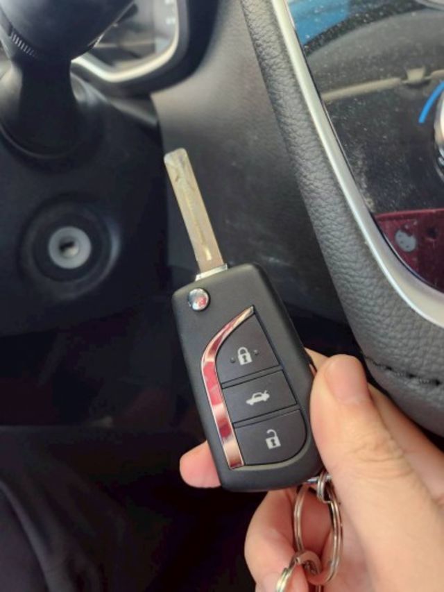 可全貸~1.8VVTI 恆溫 定速 ACC 衛星導航 9安 16吋鋁圈 真皮座椅 倒車顯影  第8張相片